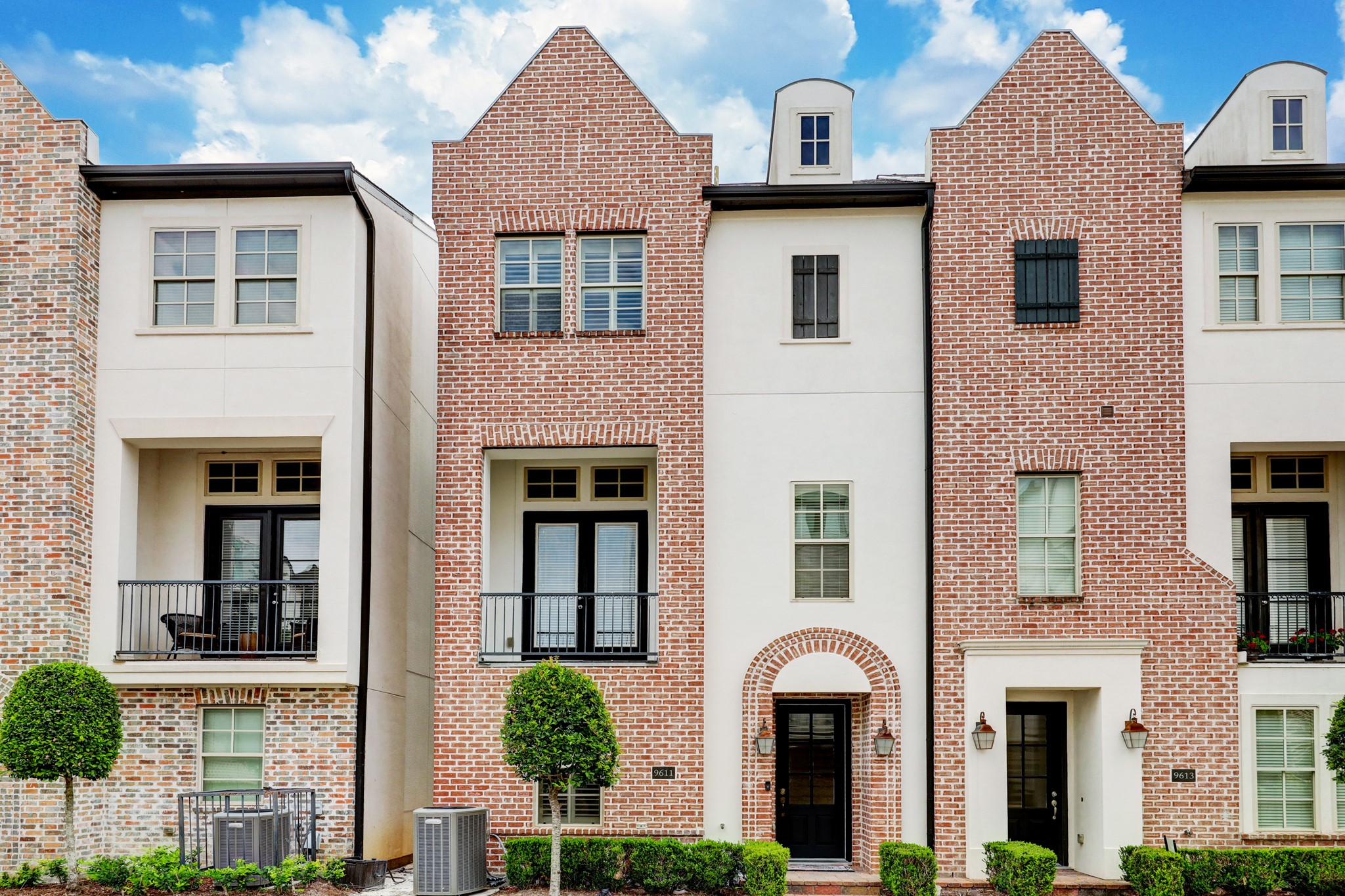 9611 Fannin Station E Houston TX 77045