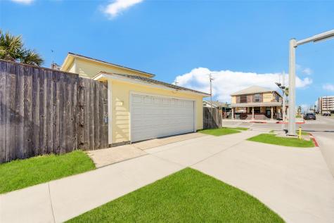 2427 35th Street Galveston TX 77550