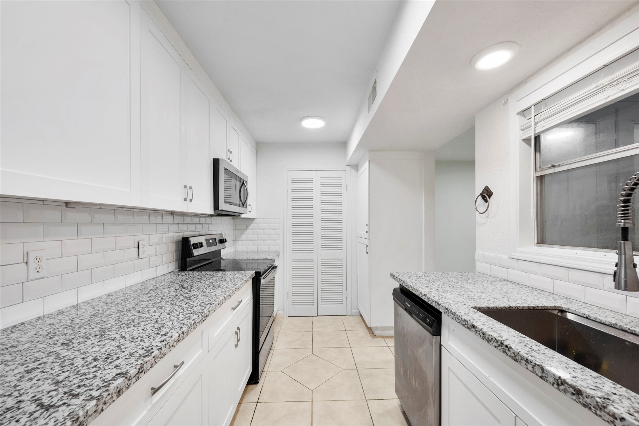 6411 Creekbend Drive Houston TX 77096