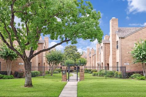 3200 Bellefontaine Street 57 Houston TX 77025