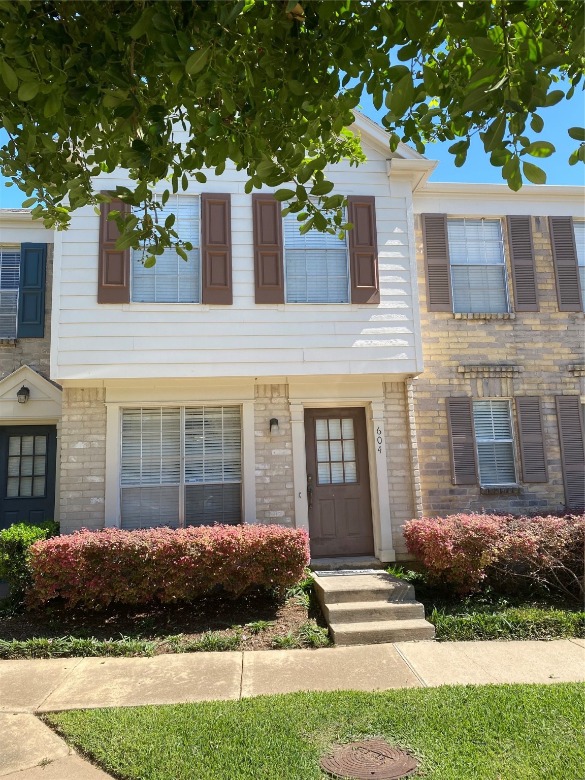 2808 Grants Lake Boulevard 604 Sugar Land TX 77479