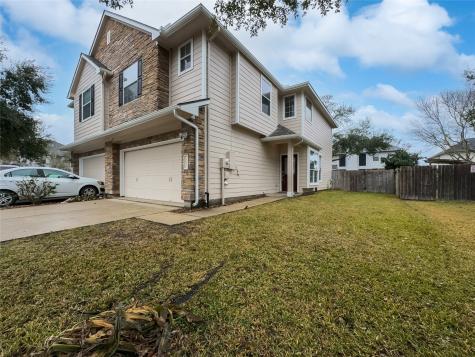 313 Brandy Ridge Lane Dickinson TX 77539
