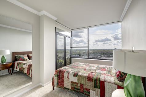 15 Greenway Plaza 17b Houston TX 77046
