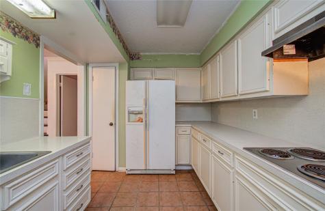 1311 Town Circle 4 Baytown TX 77520