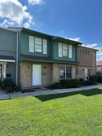 1023 Willow Oaks Circle Pasadena TX 77506