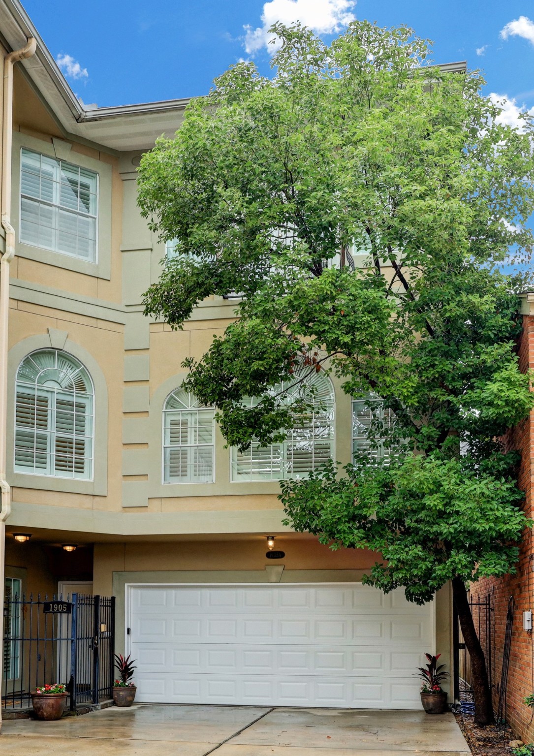 1905 Hazard Street Houston TX 77019