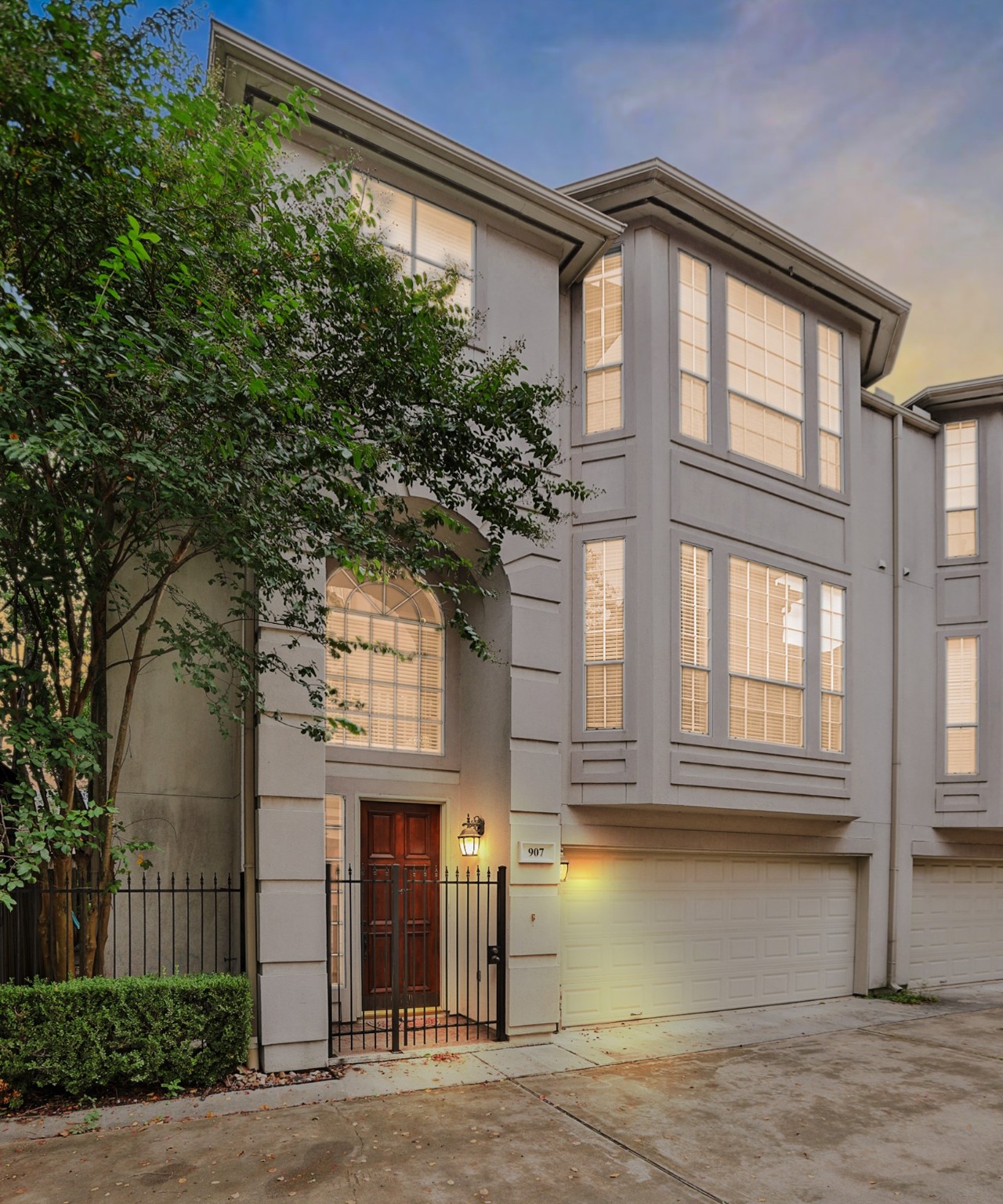 907 Reinicke Street Houston TX 77007