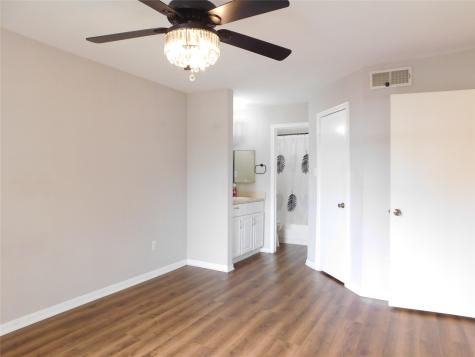 10101 S Gessner Road 912 Houston TX 77071