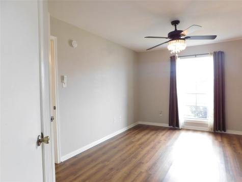 10101 S Gessner Road 912 Houston TX 77071