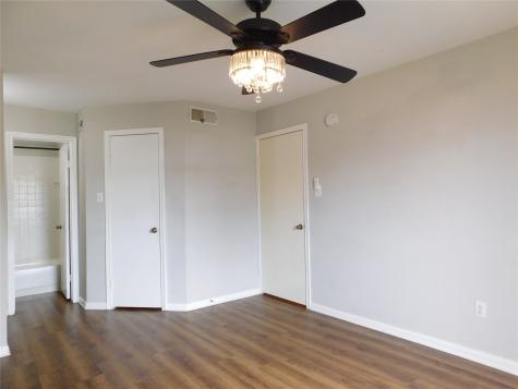 10101 S Gessner Road 912 Houston TX 77071