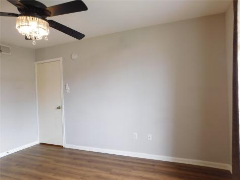 10101 S Gessner Road 912 Houston TX 77071