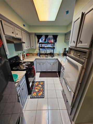 10112 Beekman Place Drive Houston TX 77043