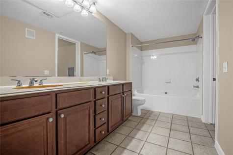 7575 Kirby Drive 3202 Houston TX 77030