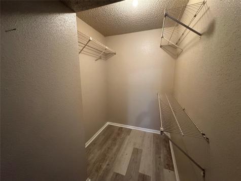 10101 S Gessner Road 305 Houston TX 77071