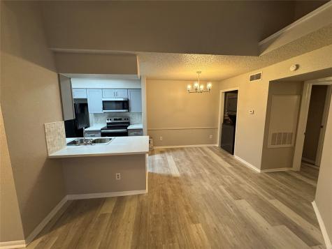 10101 S Gessner Road 305 Houston TX 77071