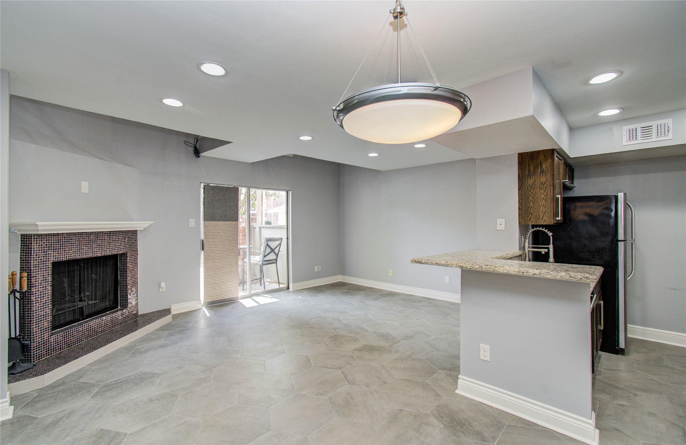 2800 Jeanetta Street 1612 Houston TX 77063