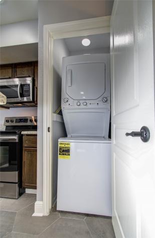 2800 Jeanetta Street 1612 Houston TX 77063