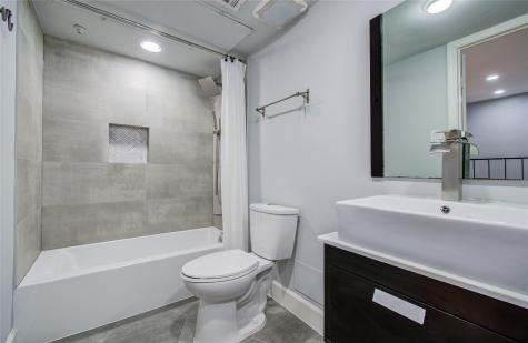 2800 Jeanetta Street 1612 Houston TX 77063