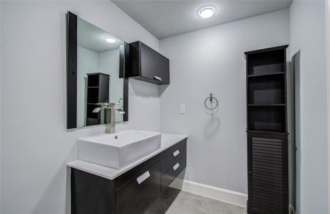 2800 Jeanetta Street 1612 Houston TX 77063