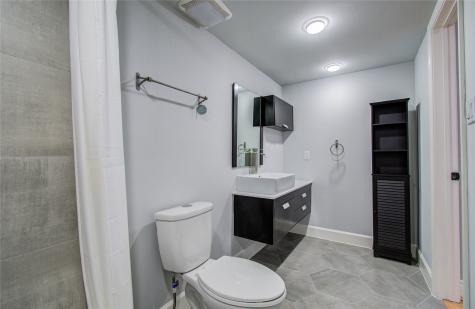 2800 Jeanetta Street 1612 Houston TX 77063