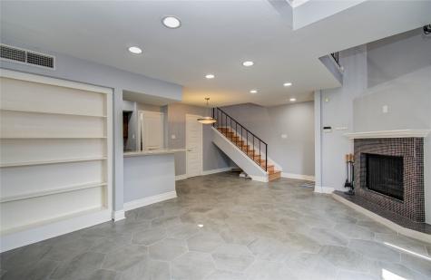 2800 Jeanetta Street 1612 Houston TX 77063