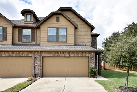 8435 Hawthorn Valley Lane Houston TX 77095