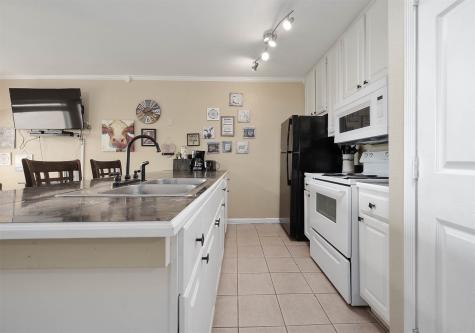 9520 Seawall Boulevard 115 Galveston TX 77554