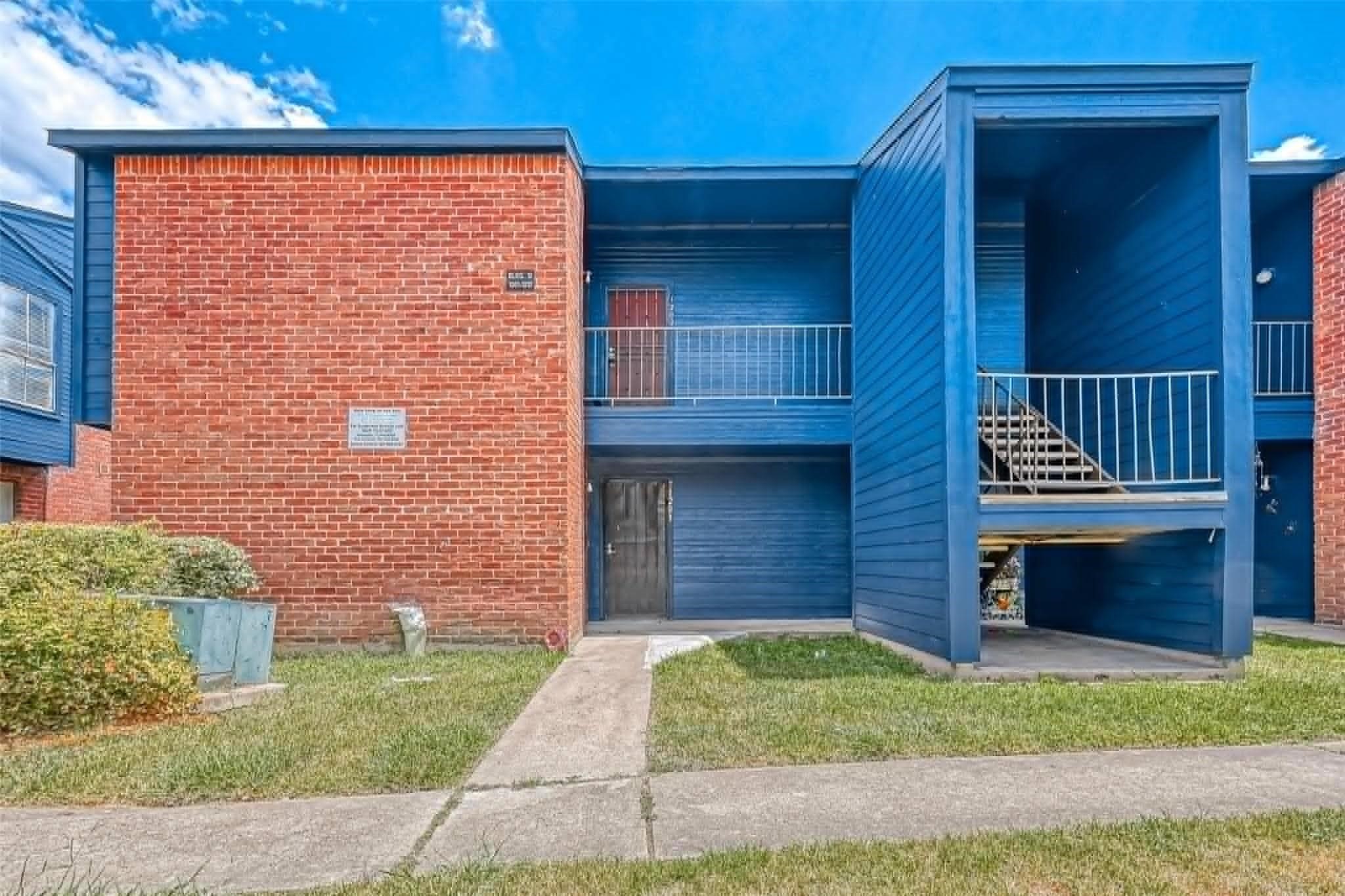 13480 S Thorntree Drive 508 Houston TX 77015