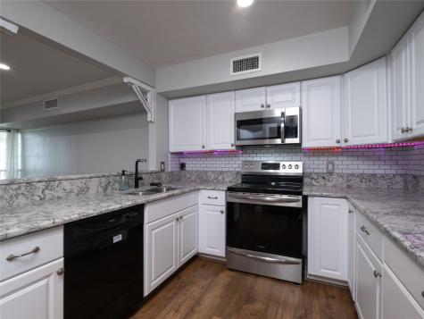 100 Edgewater Drive 44 Livingston TX 77351