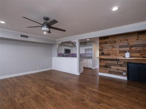 100 Edgewater Drive 44 Livingston TX 77351