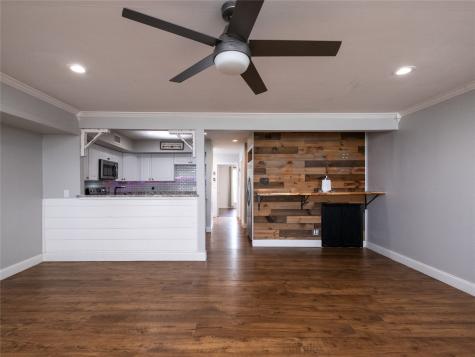 100 Edgewater Drive 44 Livingston TX 77351