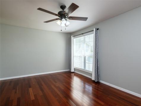 100 Edgewater Drive 44 Livingston TX 77351