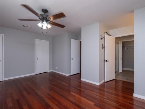100 Edgewater Drive 44 Livingston TX 77351