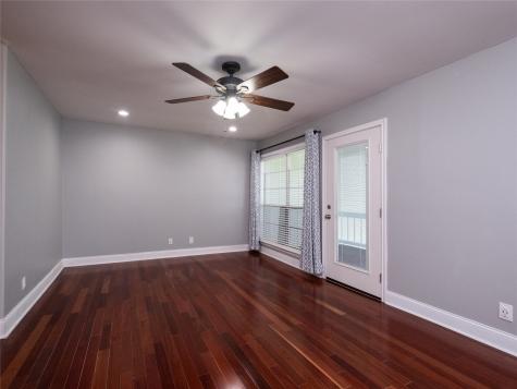 100 Edgewater Drive 44 Livingston TX 77351