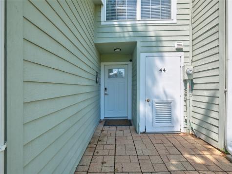 100 Edgewater Drive 44 Livingston TX 77351