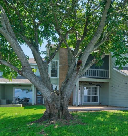 100 Edgewater Drive 44 Livingston TX 77351