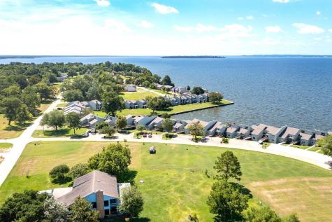 100 Edgewater Drive 44 Livingston TX 77351