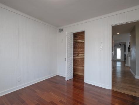 100 Edgewater Drive 44 Livingston TX 77351