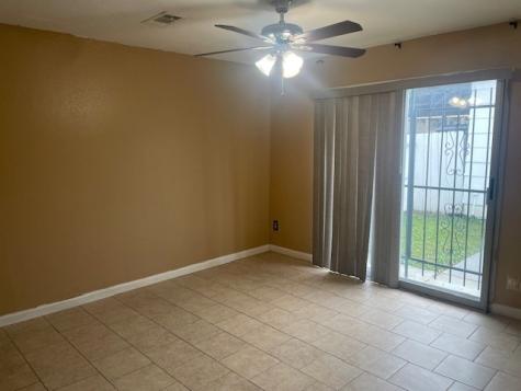 6989 Chasewood Drive Houston TX 77489