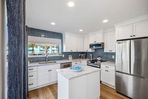 201 Jean Lafitte Cove Galveston TX 77554