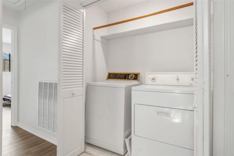 5611 Saint Paul Street Bellaire TX 77401