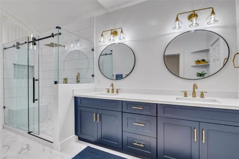 5611 Saint Paul Street Bellaire TX 77401