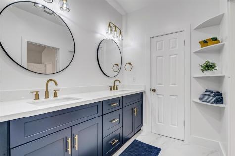 5611 Saint Paul Street Bellaire TX 77401