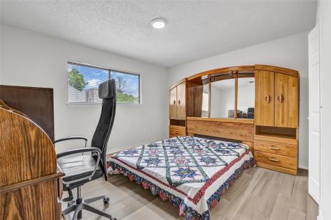 5611 Saint Paul Street Bellaire TX 77401