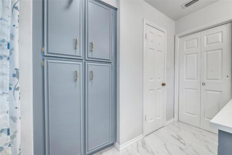 5611 Saint Paul Street Bellaire TX 77401