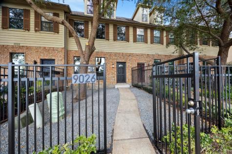 9026 Lakes At 610 Drive Houston TX 77054