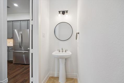 9026 Lakes At 610 Drive Houston TX 77054