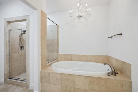 9026 Lakes At 610 Drive Houston TX 77054