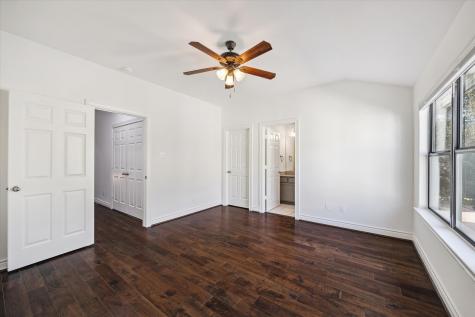 9026 Lakes At 610 Drive Houston TX 77054