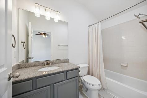 9026 Lakes At 610 Drive Houston TX 77054